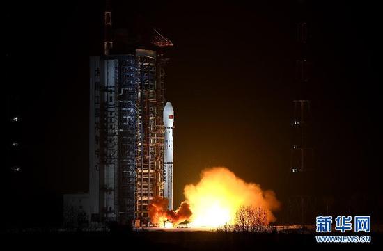  11月27日5时24分，我国在太原卫星发射中心用长征四号丙运载火箭成功将遥感二十九号卫星发射升空。这是长征系列运载火箭的第219次飞行。新华社记者 燕雁 摄
