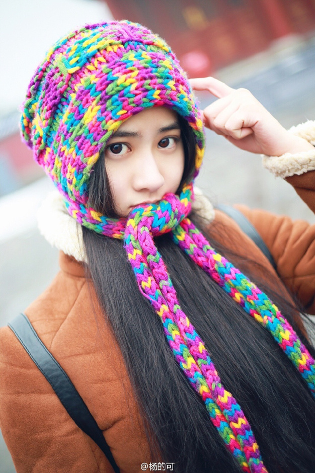 校花晒芙蓉出水写真 傲人身材美到窒息