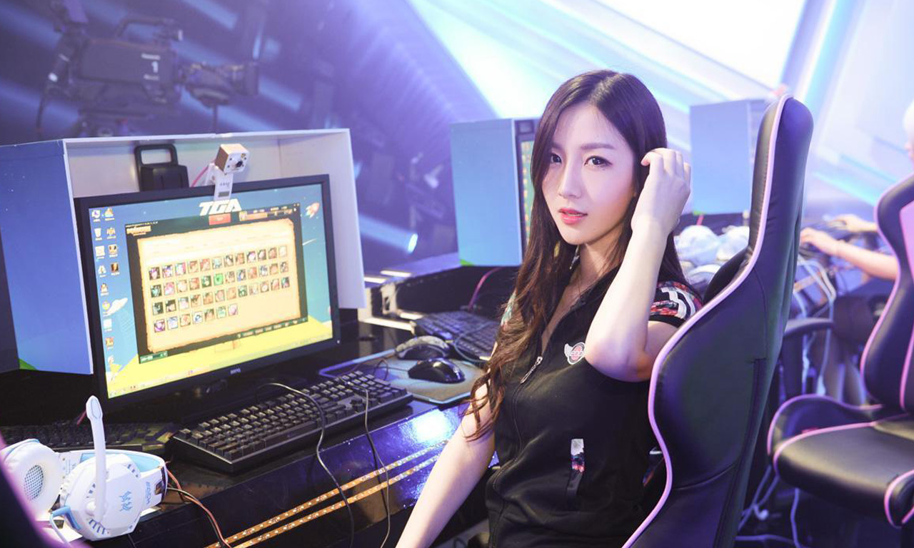 揭秘女子电竞内幕:美艳背后的潜规则