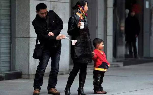 引以为戒：监控下的小偷作案场景集锦