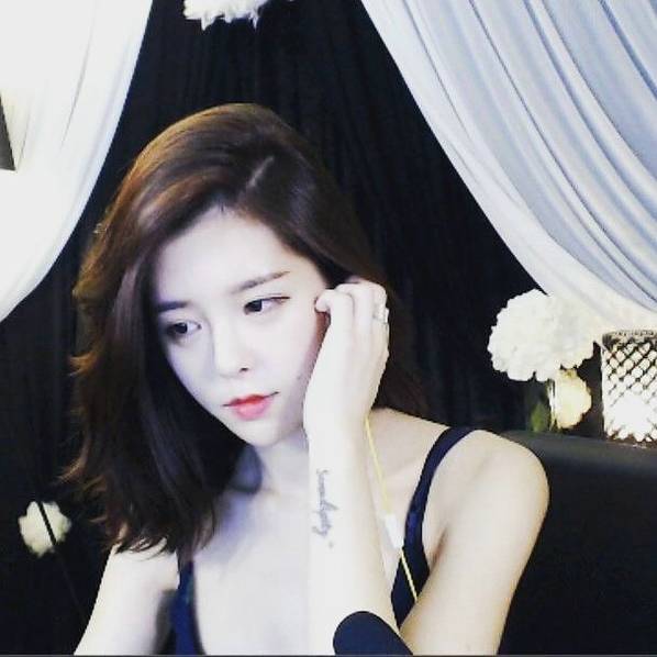 王思聪又有“新欢”了 这次是韩国“直播一姐”