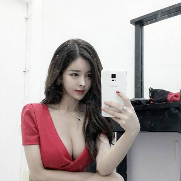 王思聪又有“新欢”了 这次是韩国“直播一姐”