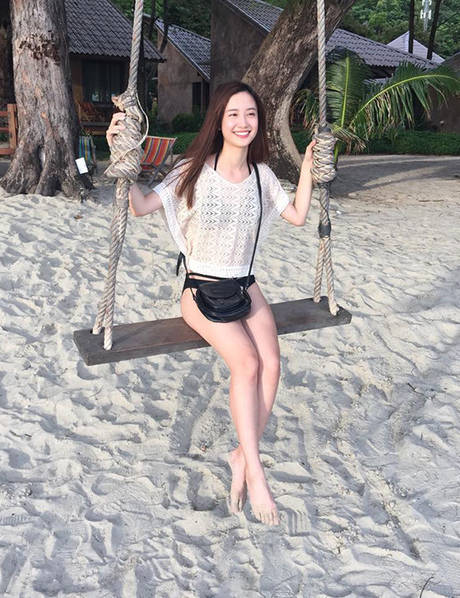 越南版“奶茶妹妹”衣品清新