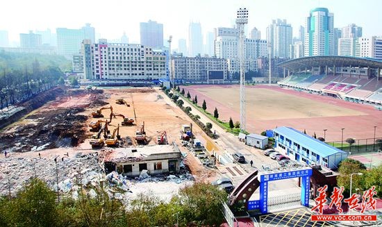 省人民体育场封闭2年改扩建 将新增室内场馆 