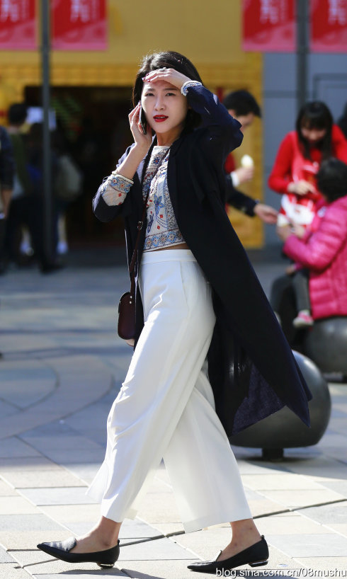 街拍:三里屯个性潮女