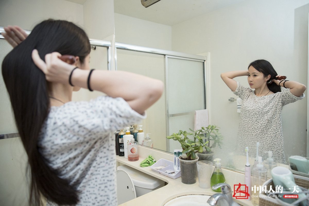 中国美女神枪手美当教官 890码目标一击命中