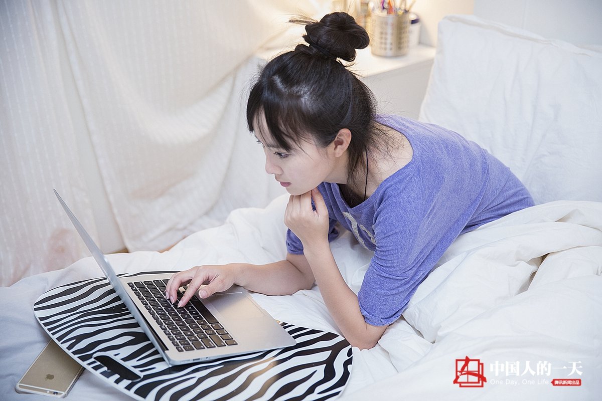 中国美女神枪手美当教官 890码目标一击命中