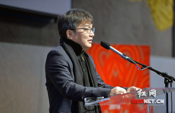 “欢乐春节•艺术中国汇”总设计、中央美术学院城市设计学院副院长黄建成。（资料图）