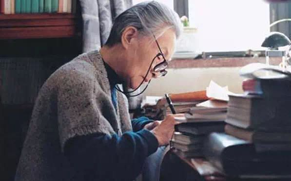  杨绛 先生 病危 是谣传!来看看105岁的修身养性方