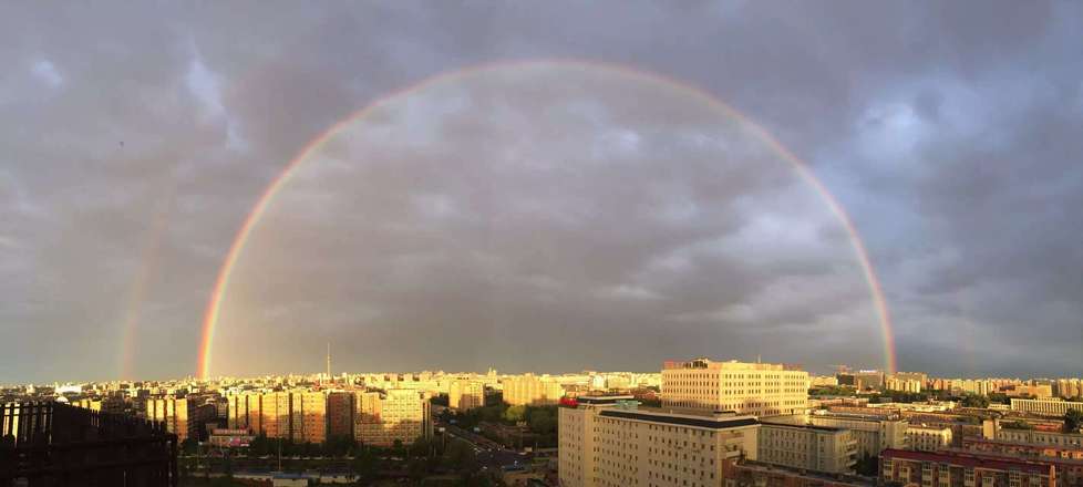 刷爆朋友圈的北京双彩虹