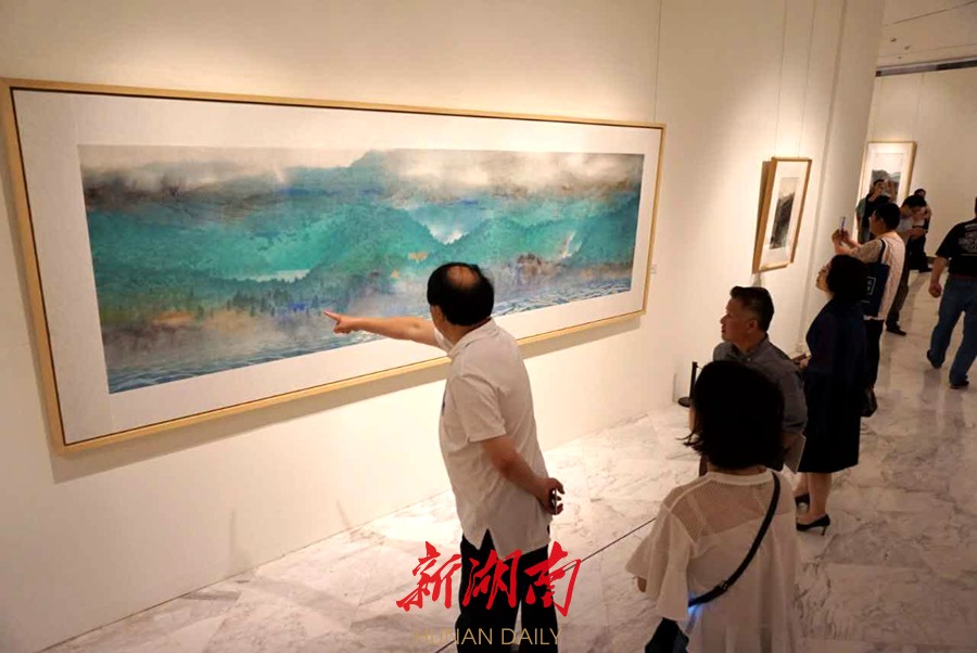 "云峰有约—刘云中国画作品展"在深圳开展