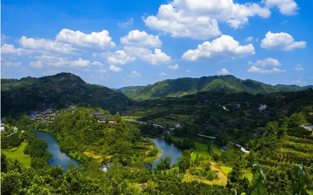 湘西土家族苗族自治州吉首市排绸乡河坪村