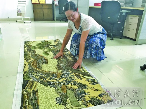 韩波希望把这幅作品传播出去，让更多的人了解民族文化、喜欢民族文化。