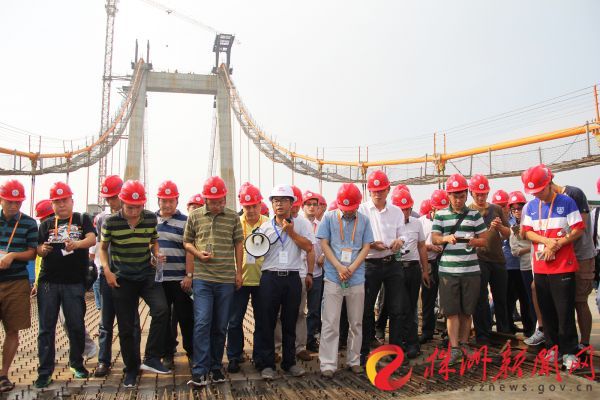 院士观摩枫溪大桥 1