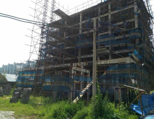 安居工程近六年“拉锯战” 300多动迁户仍漂泊在外无家可归2