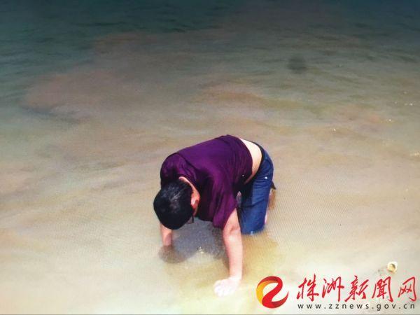 复婚后妻子再提离婚 株洲一男子跳江寻短见