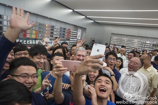 库克在自己的微博晒出的图片