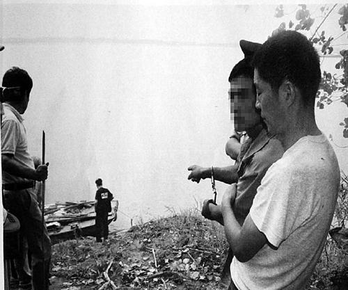 犯罪嫌疑人指认抛尸现场