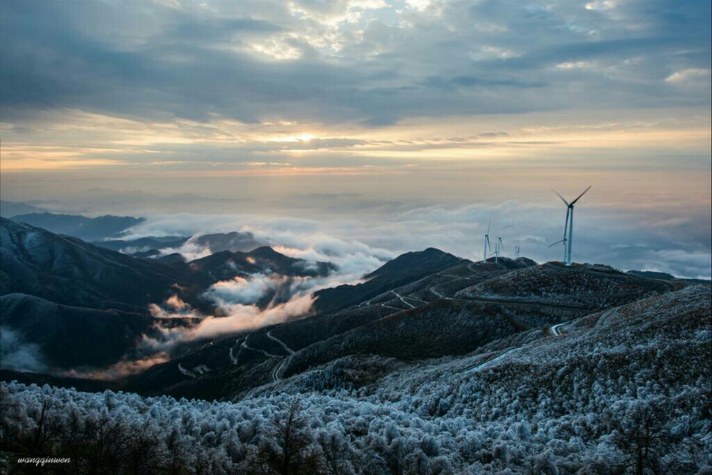 新化大熊山日出云海