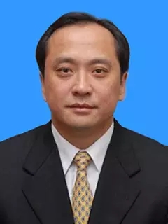 湖南省人大常委会任命许显辉为省监察厅厅长