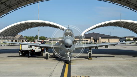 作为美国空军“廉价攻击机”选型之一的A29“超级巨嘴鸟”，本次出售价格平均5000万美元一架，可真算不上廉价