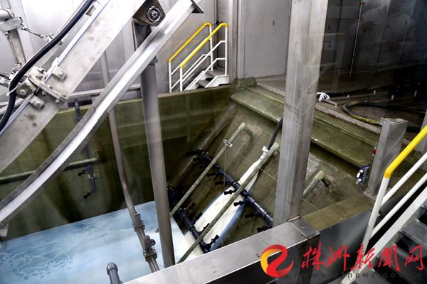 绿色、环保、节能、高效的泳涂装生产线。