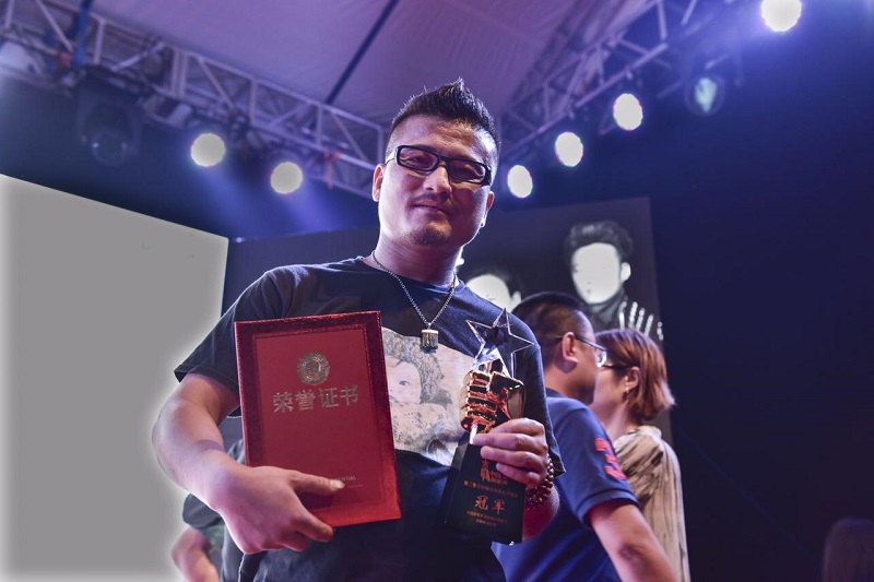 怀化溆浦歌手夏伟夺得中国新歌声长沙赛区决