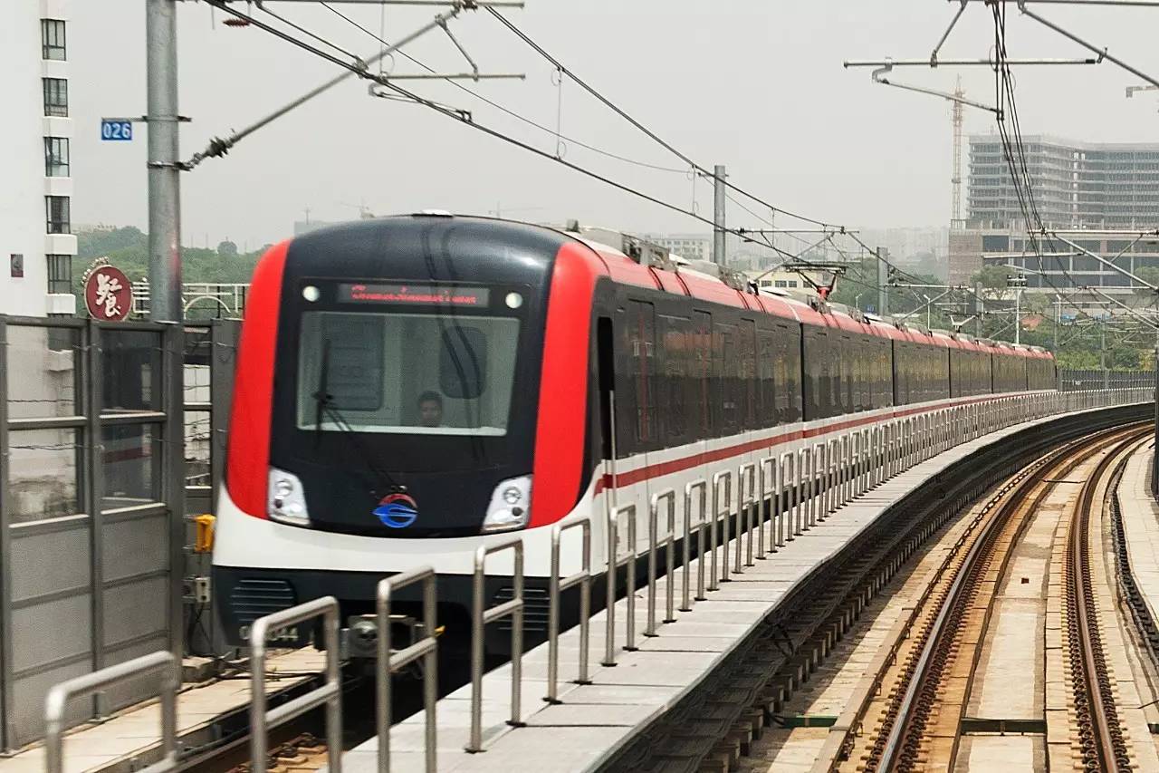 今年年底，济南将迎来第三条地铁线路_新浪新闻