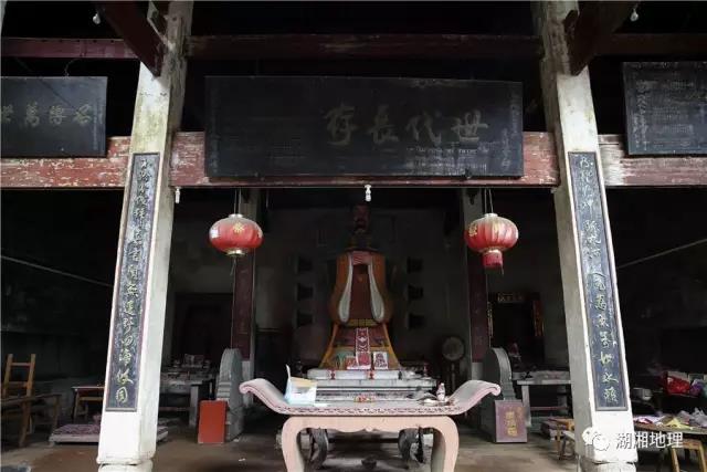 旅游丨太美了!航拍古道上的绝美大地,2分钟从