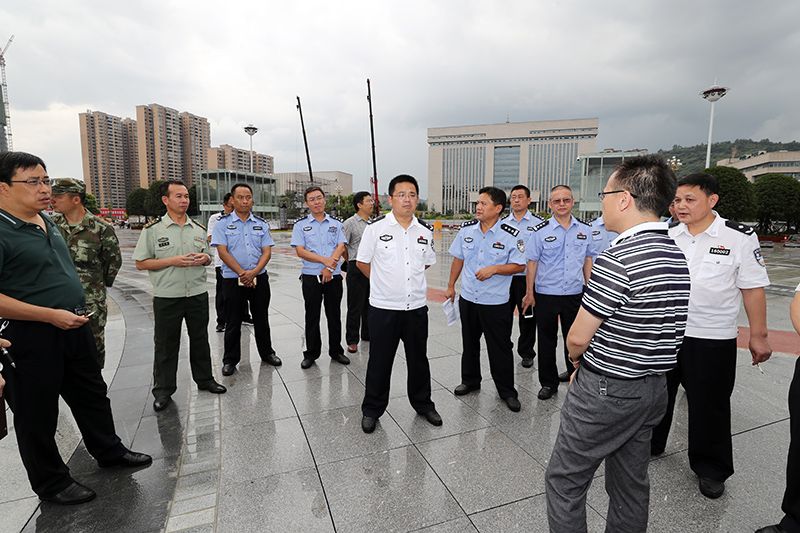 王学武到州庆庆祝活动现场检查部署安保工作