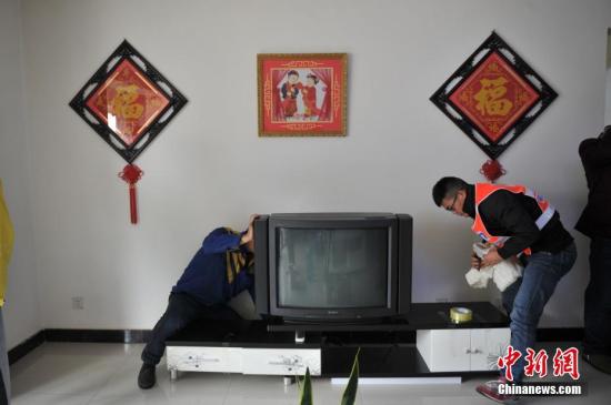 搬家。(资料图)<a target='_blank' href='http://www.chinanews.com/'>中新社</a>记者 任东 摄