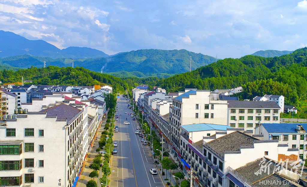 浏阳新八景-围山花海(大围山镇) 枨冲镇 [责编:李梓延]