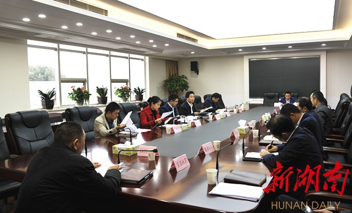 开福区委副书记,区长刘拥兵报道专题 区长去哪儿 >> 正文  新湖南客户