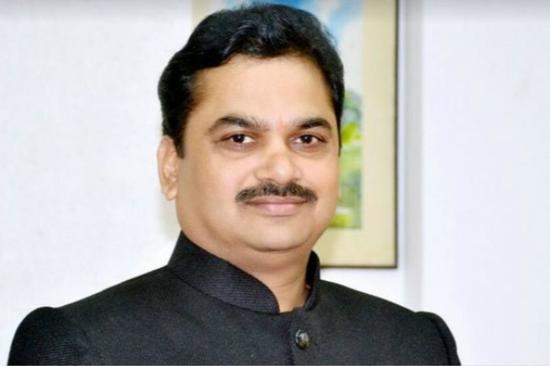  印度马哈拉施特拉邦（Maharashtra）水利部长辛德（Ram Shinde）（图片来源：BBC）