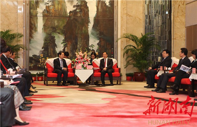 许达哲会见老挝外交部部长沙伦赛 新湖南www.hunanabc.com