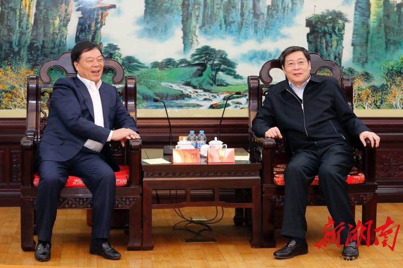 加快建设现代化经济体系 杜家毫与郑永刚座谈 新湖南www.hunanabc.com