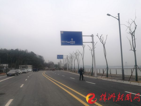 河东风光带沿江路全线贯通