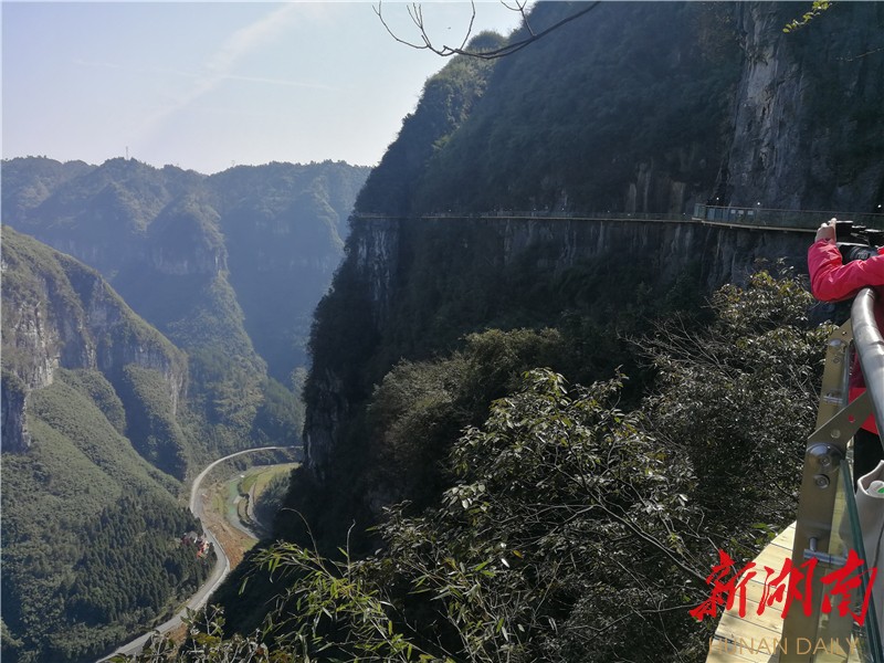 [湘西] 矮寨景区悬崖栈道今日开通试运营