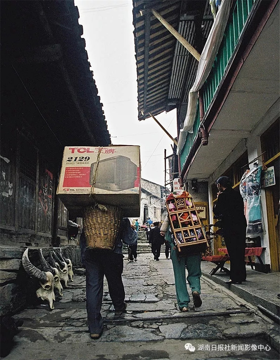 永顺王村镇有多少人口_永顺炸鸡