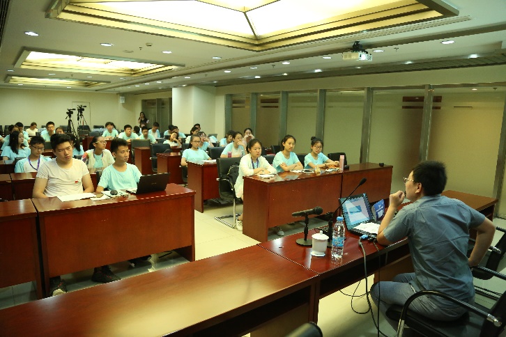 清大紫育青少年研究性学习营圆满落幕