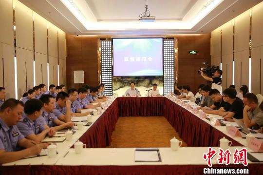 湖南打掉目前国内最大跨国跨境涉黄网络直播聚合平台