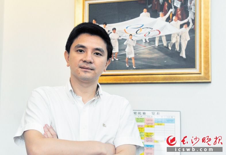 1990年获第十一届亚运会男子跳台冠军的熊倪如今是省体育局副局长。长沙晚报记者 陈飞 摄