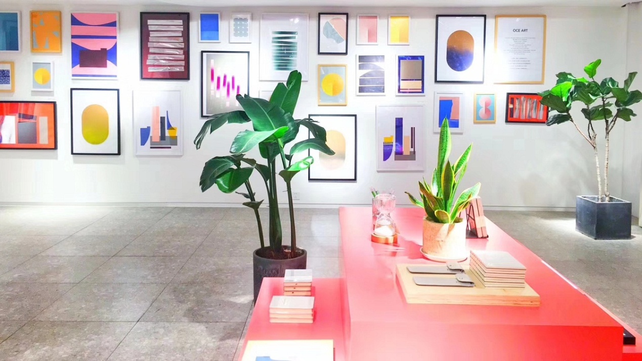 广州英派展示家具脸谱装饰公司将商业空间设计施工与艺术完美融合