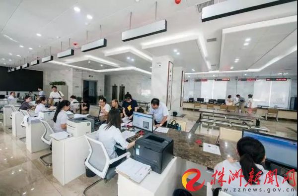 ▲市住房公积金管理中心业务服务大厅 刘震 摄