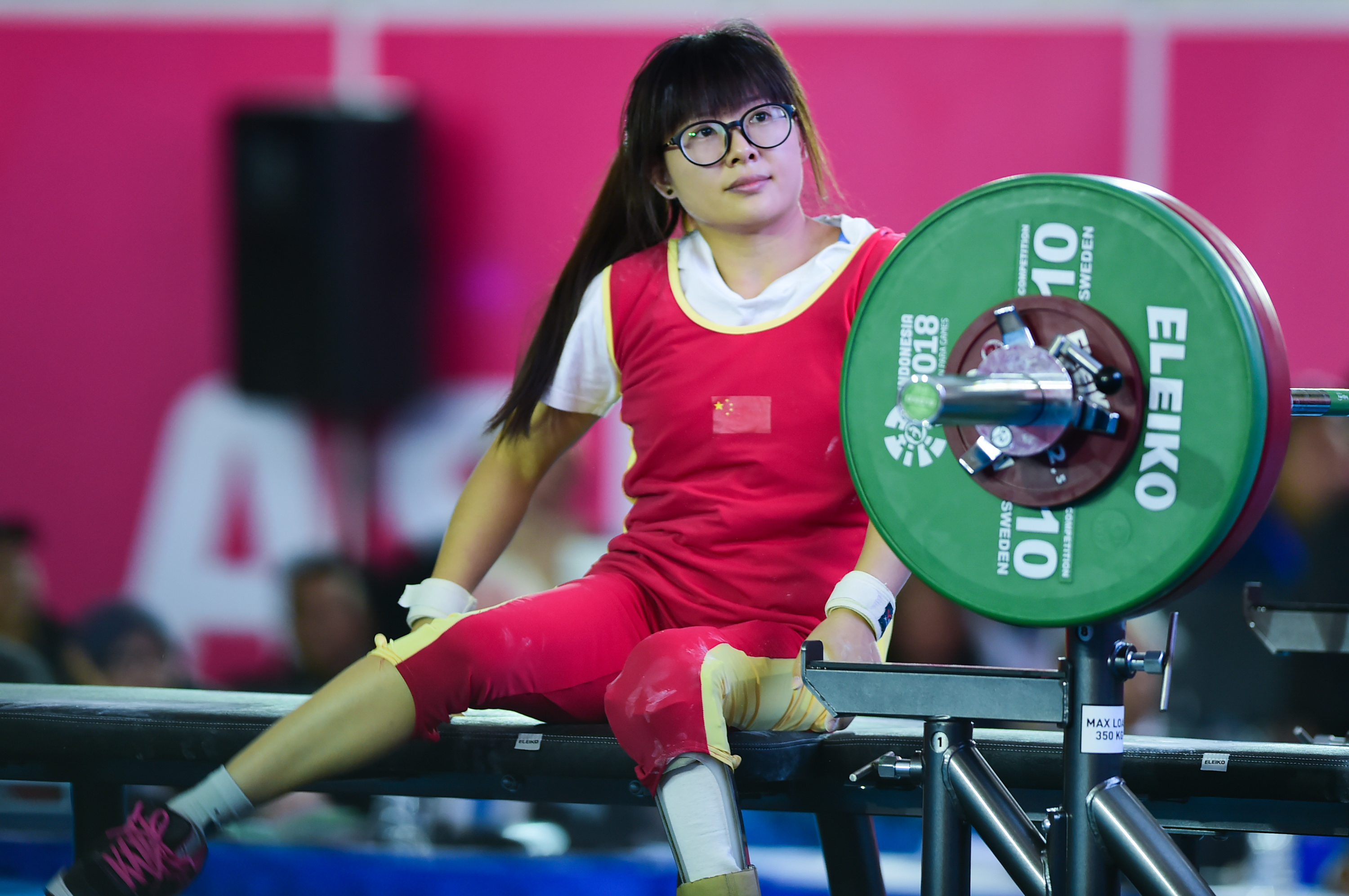 亚残运会|举重选手崔哲夺得中国代表团首金