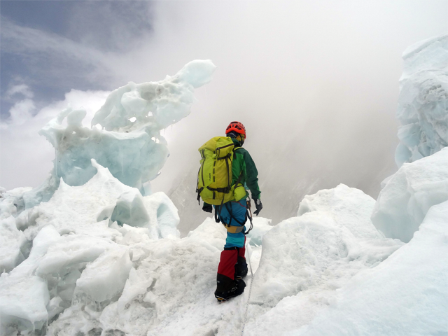 中国女登山家罗静:要么荣耀归来,要么永远回不来