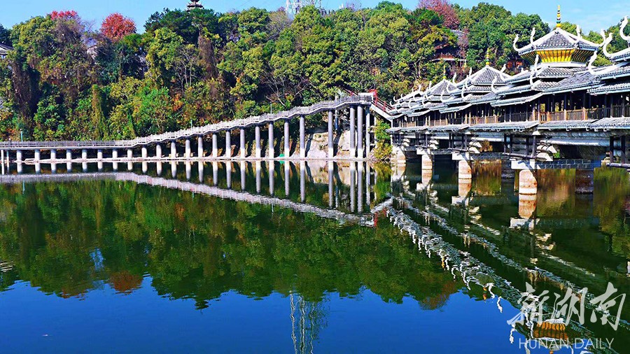 跃进湖临湖栈道改造主体完工 新湖南www.hunanabc.com