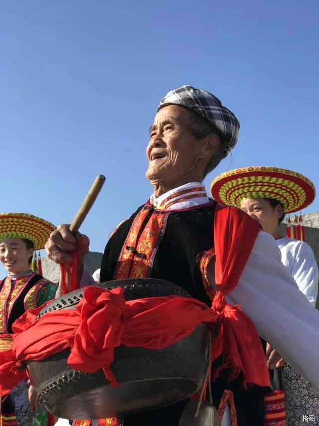 张建永:雪峰山文旅集团十字真经