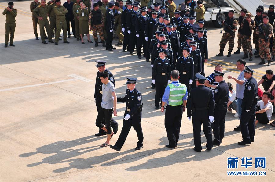 (国际)(1)老挝警方向中方移交联合侦破电信诈骗案191名犯罪嫌疑人
