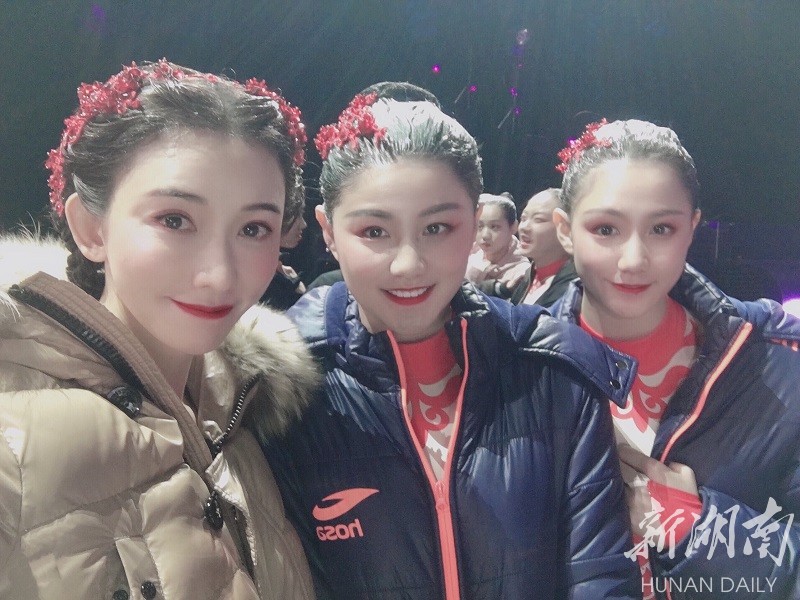 湖南花游"绽放"春晚